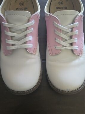 Footmates White And Pink Saddle Oxfords Sz 13